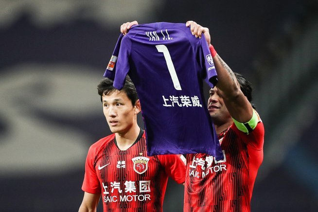 蓉城0-0海港，颜骏凌扑出彩，胡荷韬错失佳机会