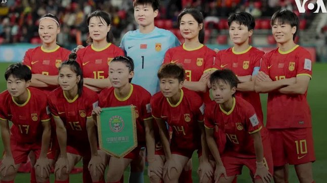 国足禁区破门，扳回关键一球