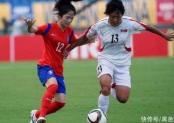“我故乡”女足夺亚冠冠军凯旋游行
