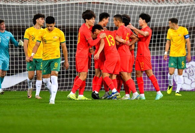 中国U19 vs 刚果U23，山羊君现场观战