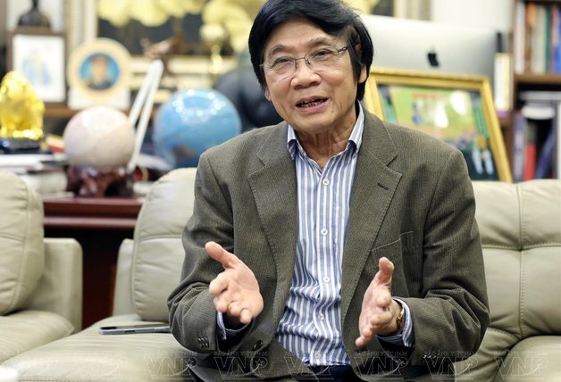 官方：格拉斯纳出任诺丁汉森林主教练，据悉签约至2029年