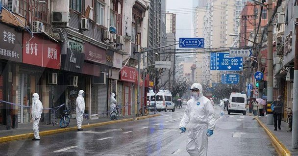 德容伤缺巴萨仍售卡萨多，弗里克坚信中场实力充足